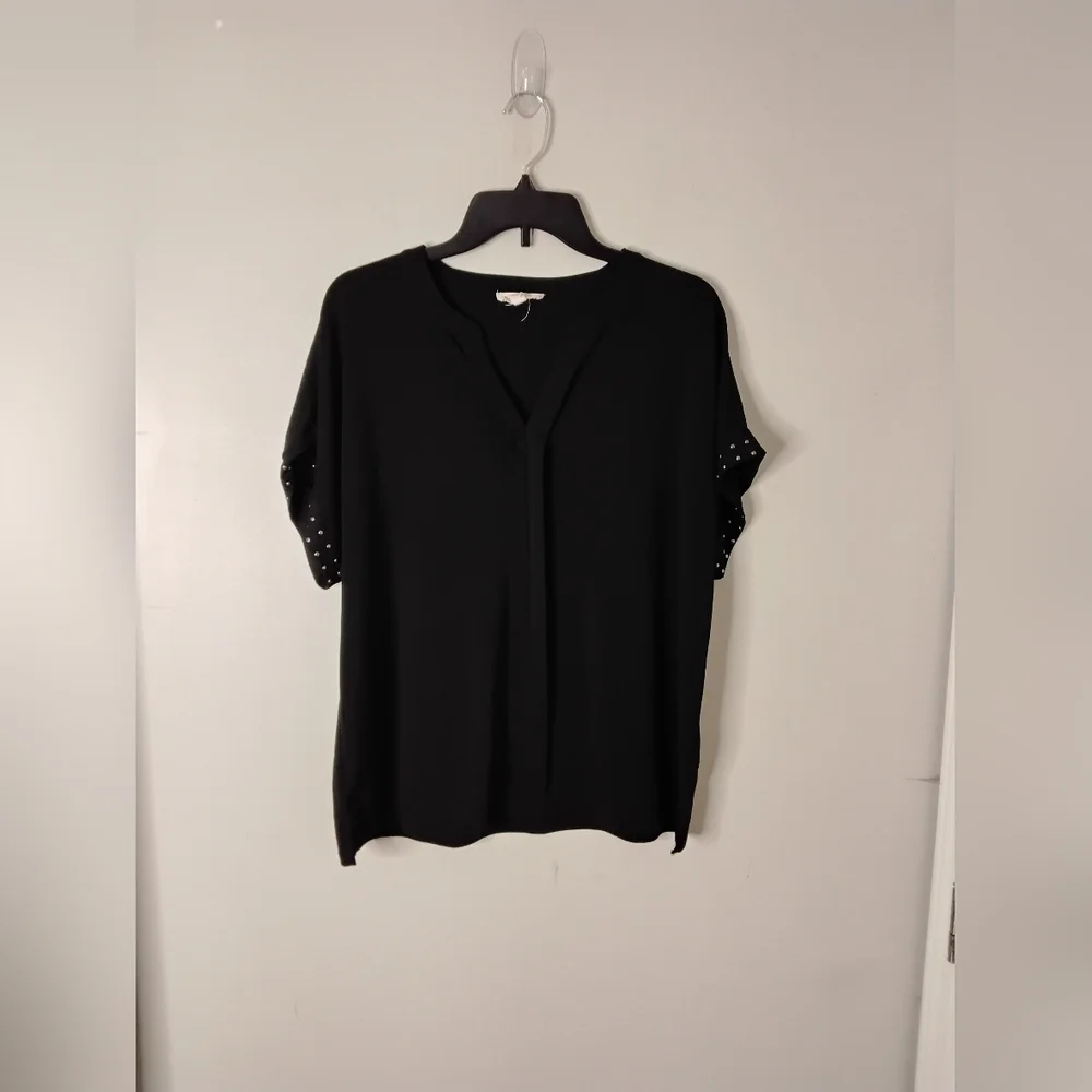 Black Boxy Short Sleeve Blouse